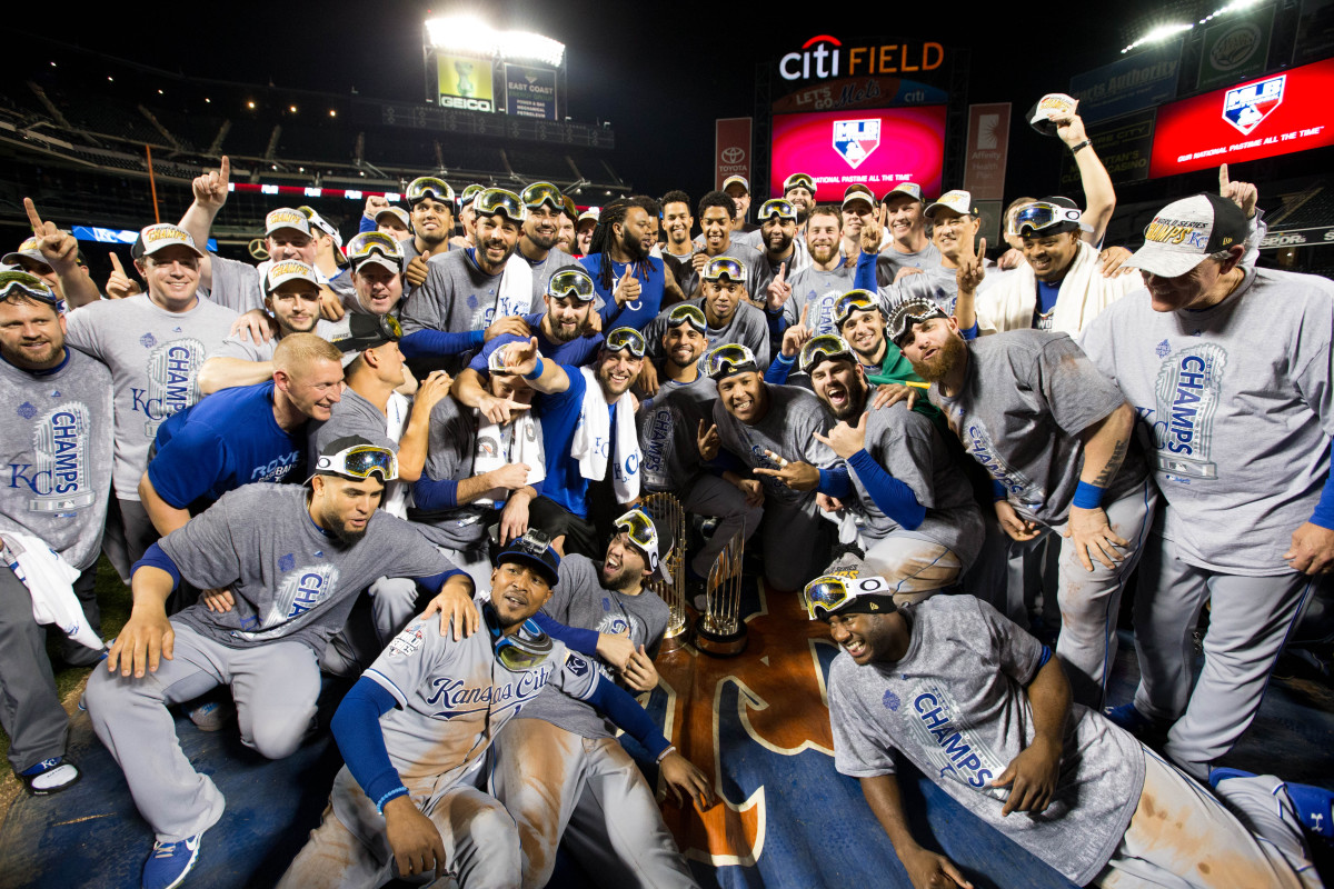 Royals’ World Series trophy to be on display at Enshrinement